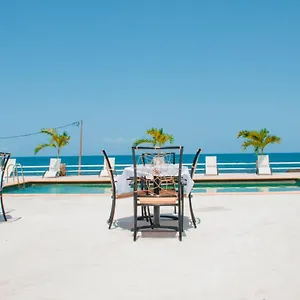 falucho-paradise-pedra-badejo-santiago.cape-verdehotels.com/